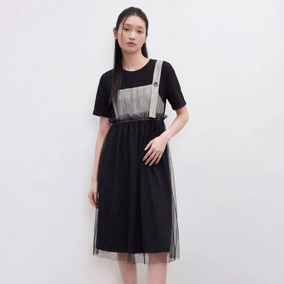 春夏新款时尚气质高级感网纱拼接假两件洋气减龄短袖针织连衣裙女