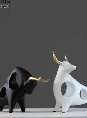 北欧现代简约麋鹿小摆件客厅电视柜酒柜书柜装饰品工艺礼品黑白鹿