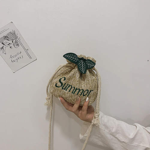 优选草编水桶小包包女包2022新款夏季小清新洋气手拿包编织单肩斜