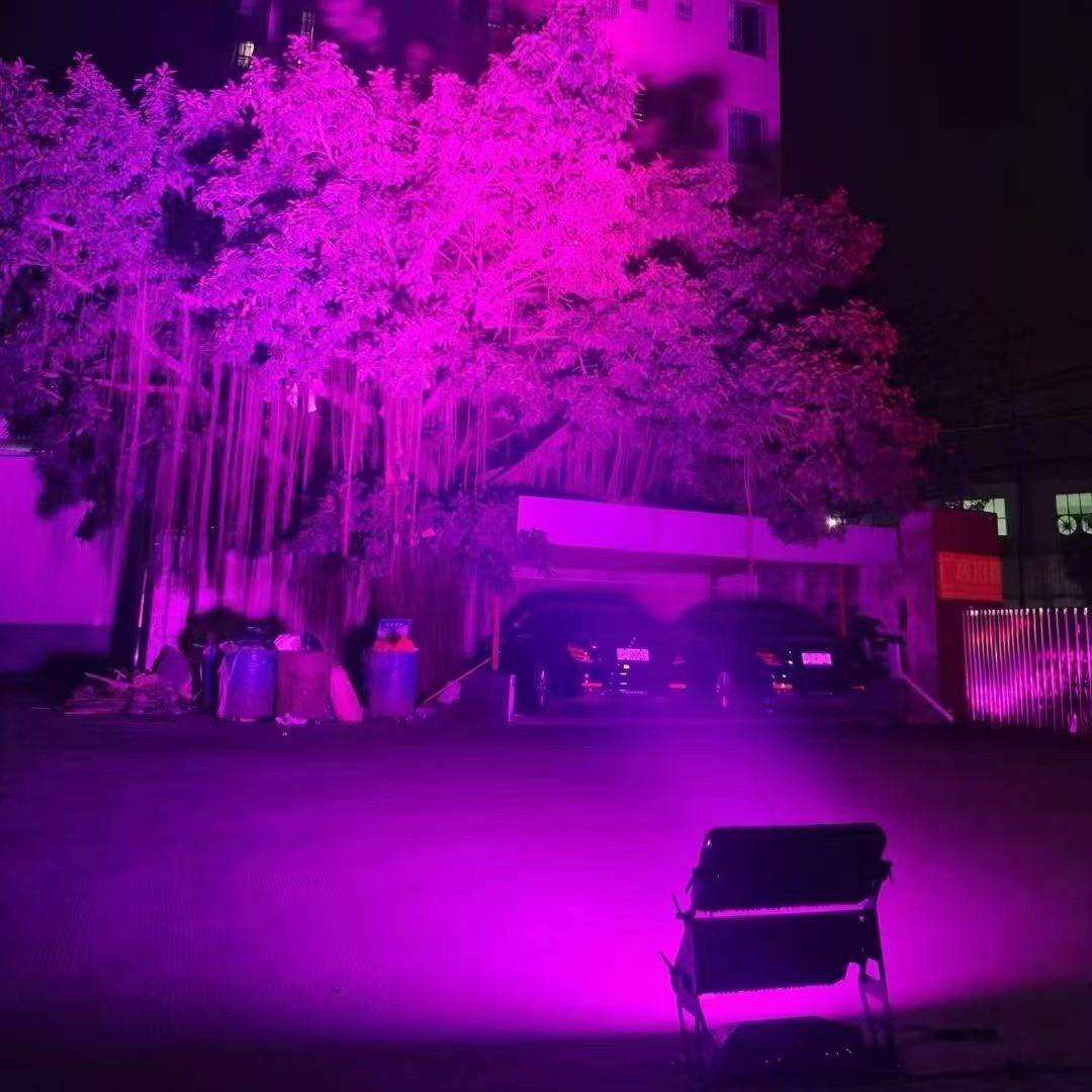 120颗四合一灯珠LED城市之光舞台投光灯双层天地排户外洗墙染色灯