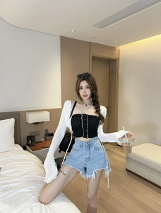 韩国东大门夏季新款蕾丝镂空花边纽扣抹胸上衣女