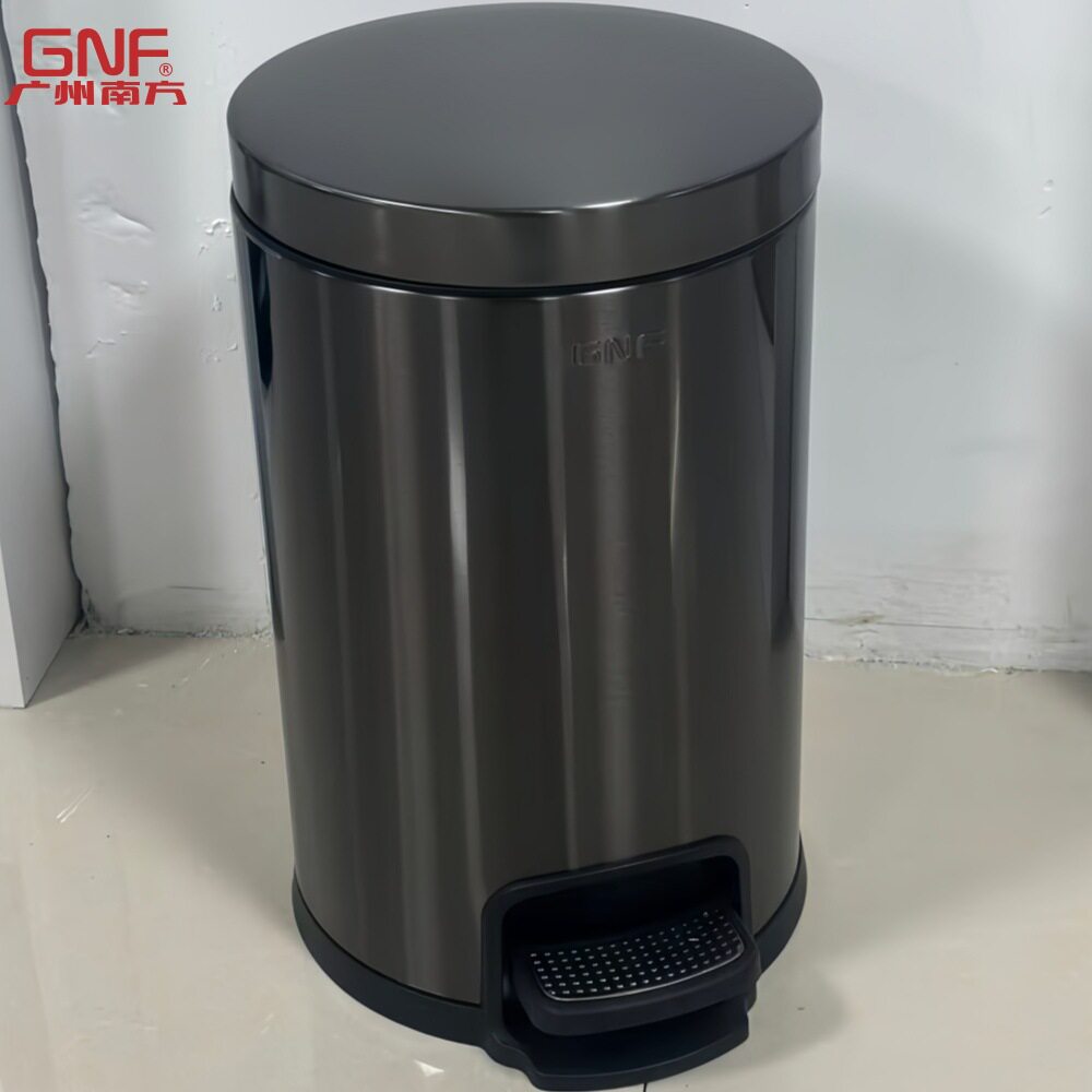 GNF圆形平盖脚踩垃圾桶商用大号房间厨房酒店脚踏式不锈钢垃圾桶