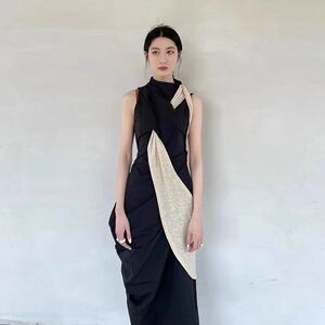 时尚穿搭连衣裙夏装2023新款女轻奢女神范小众设计交叉拼色轻礼服