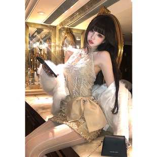 现货 南理香古堡小香 千金风高级感年会连衣裙女秋冬挂脖包臀短裙