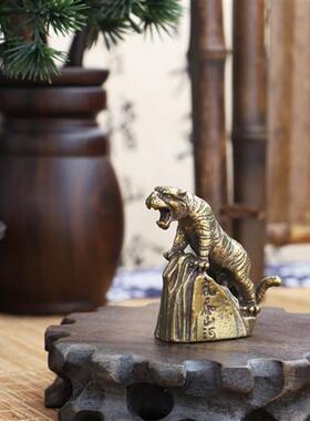 铜老虎摆件虎虎生威老虎工艺品上山虎书房摆件生肖虎生日礼品