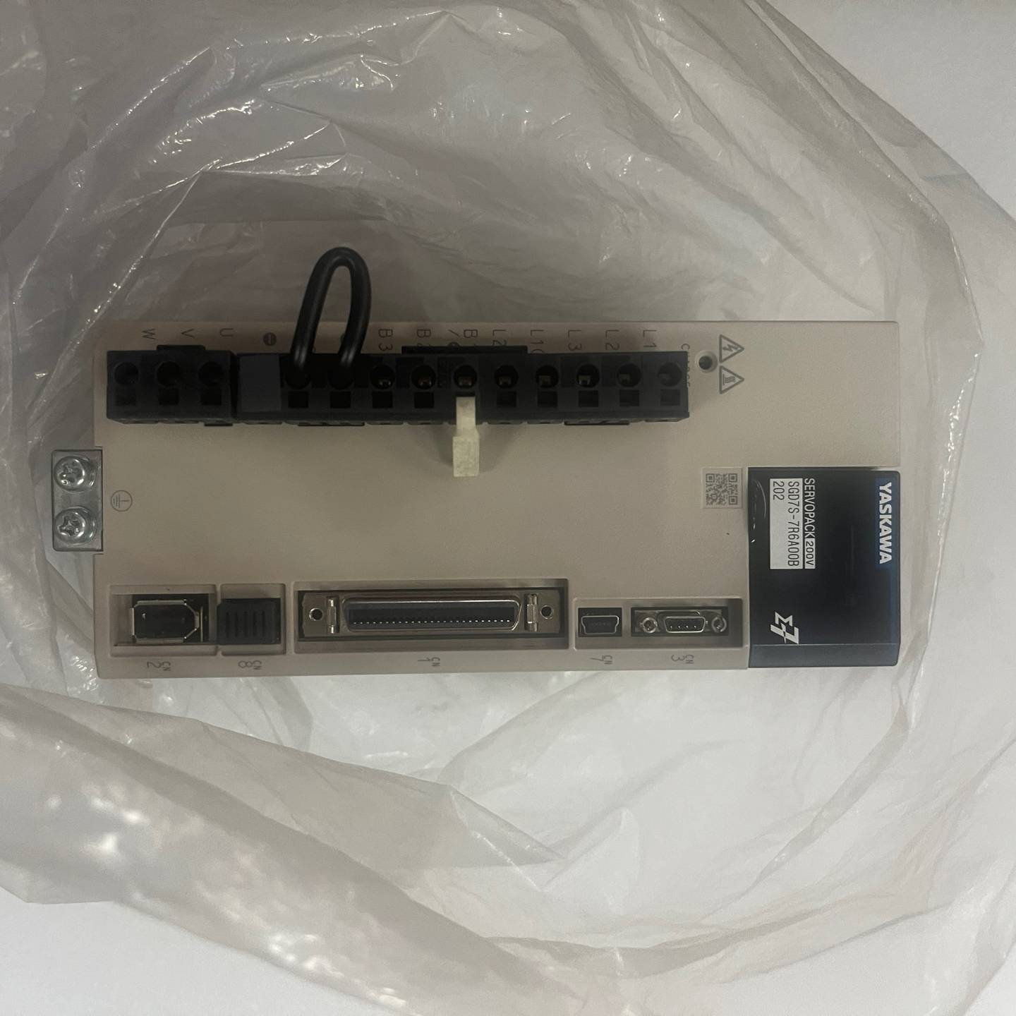 SGD7S-7R6A00B安川七系一千议价 也可为维修!!