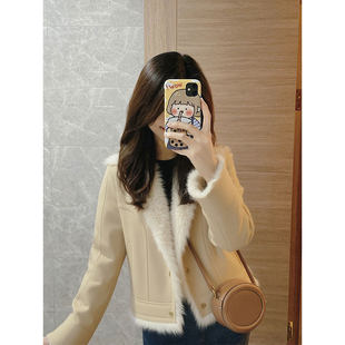 2025新款爆款高级感小香风卡其色皮毛一体加厚羊羔毛外套女款冬季