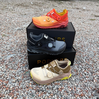 双纽扣4E宽楦透气减震越野跑鞋