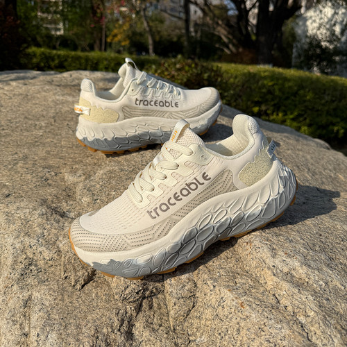 traceable厚底宽楦越野跑鞋男女