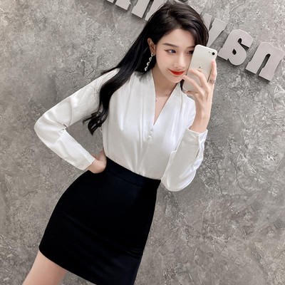早秋上衣女长袖港味气质内搭打底衫v领修身显瘦白衬衫套裙职业装
