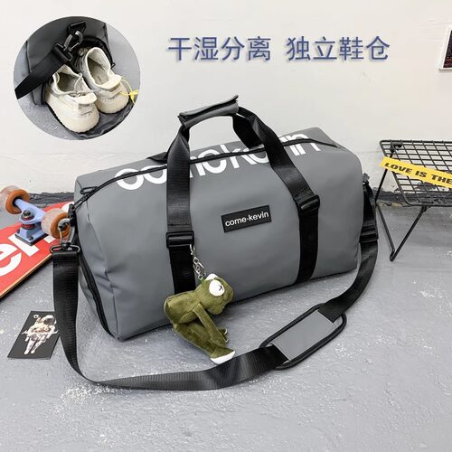 防泼水面料干湿分离独立鞋仓