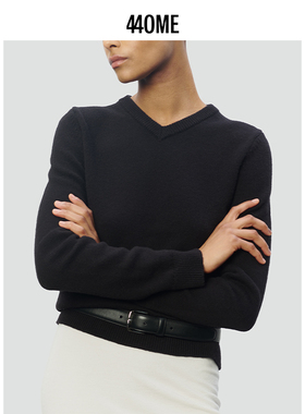 440ME2025冬季新品V领毛衣女羊毛长袖套头内搭针织衫FDFW0520K
