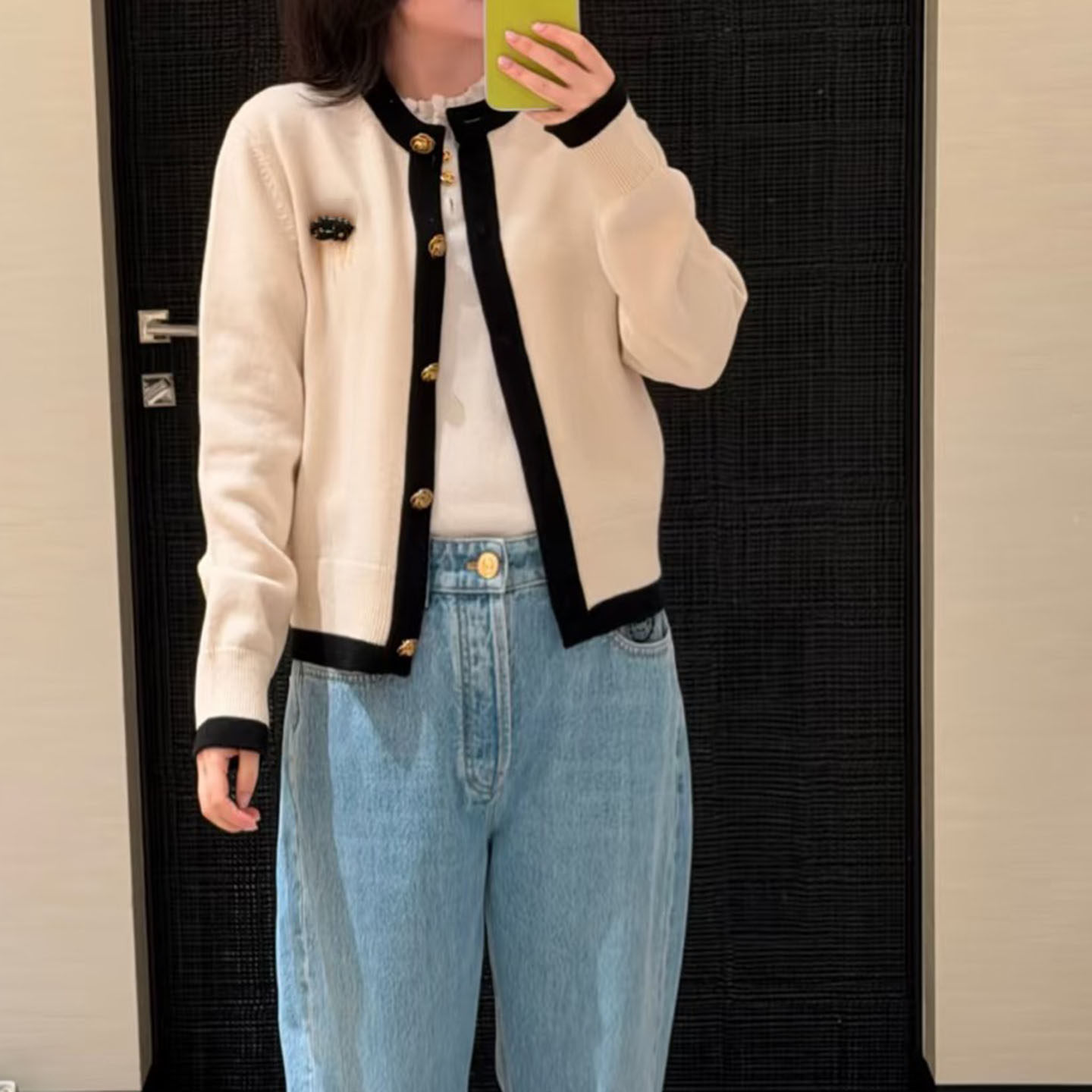 羊绒拼色圆领长袖针织开衫外套女