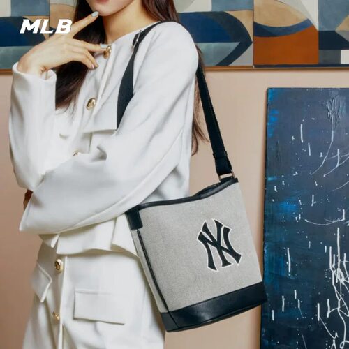 MLB官方正品腋下包男女复古老花满印字母Logo手提单肩包3ABMS072N
