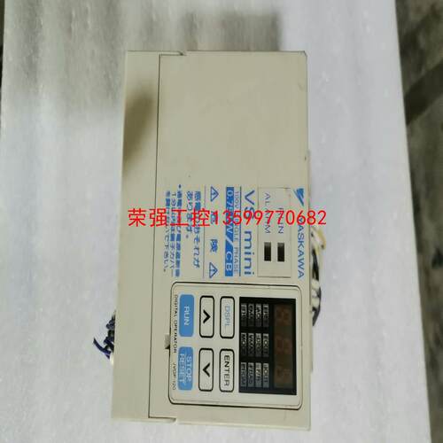 【荣强工控】拆机安川变频器CⅠMR-XCBAA0P7成色漂亮功能正常。