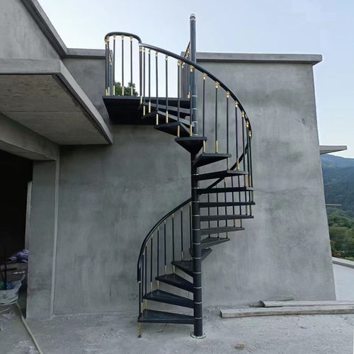 实步高旋转河北碳钢美观楼梯厂家