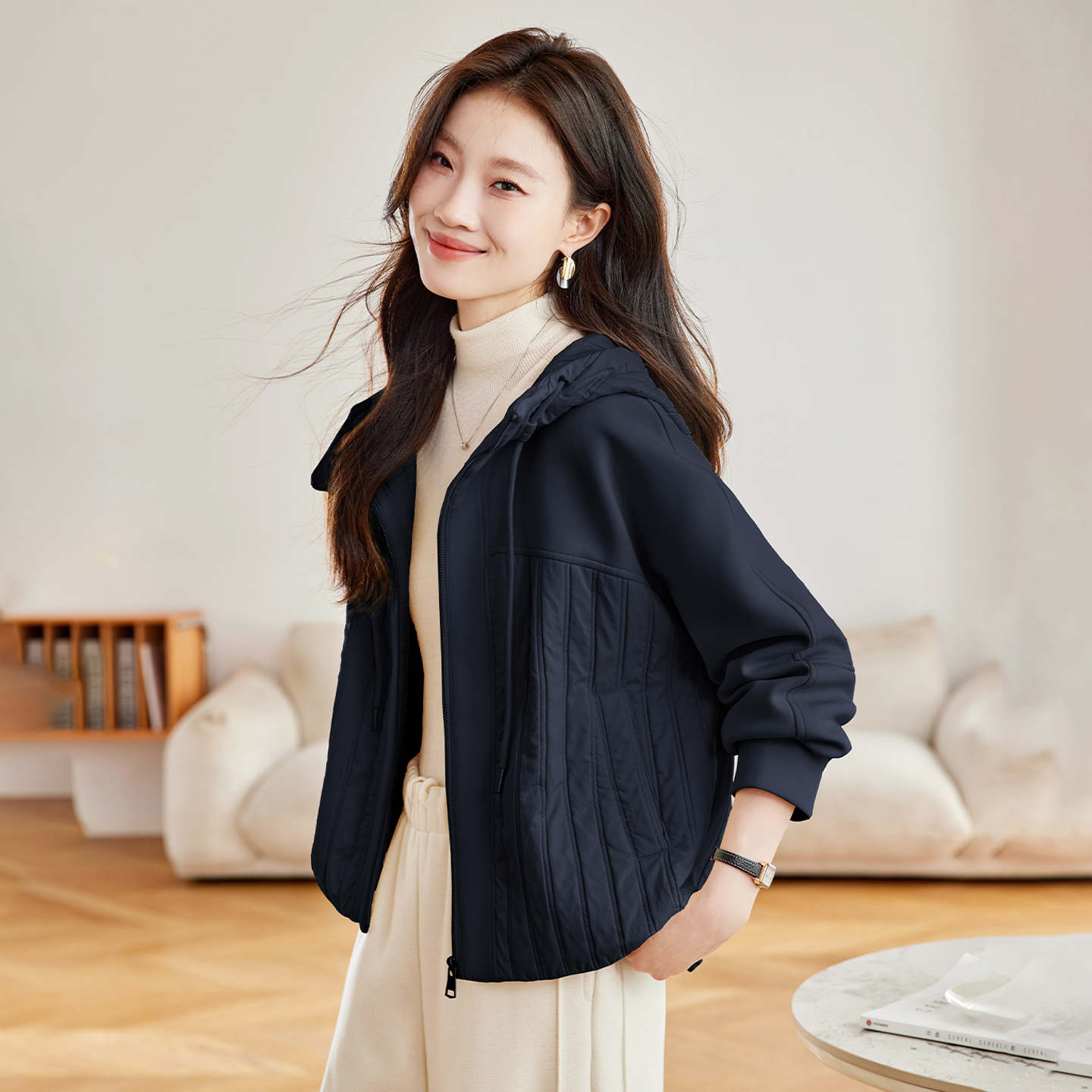 连帽秋季女外套百搭休闲短款卫衣