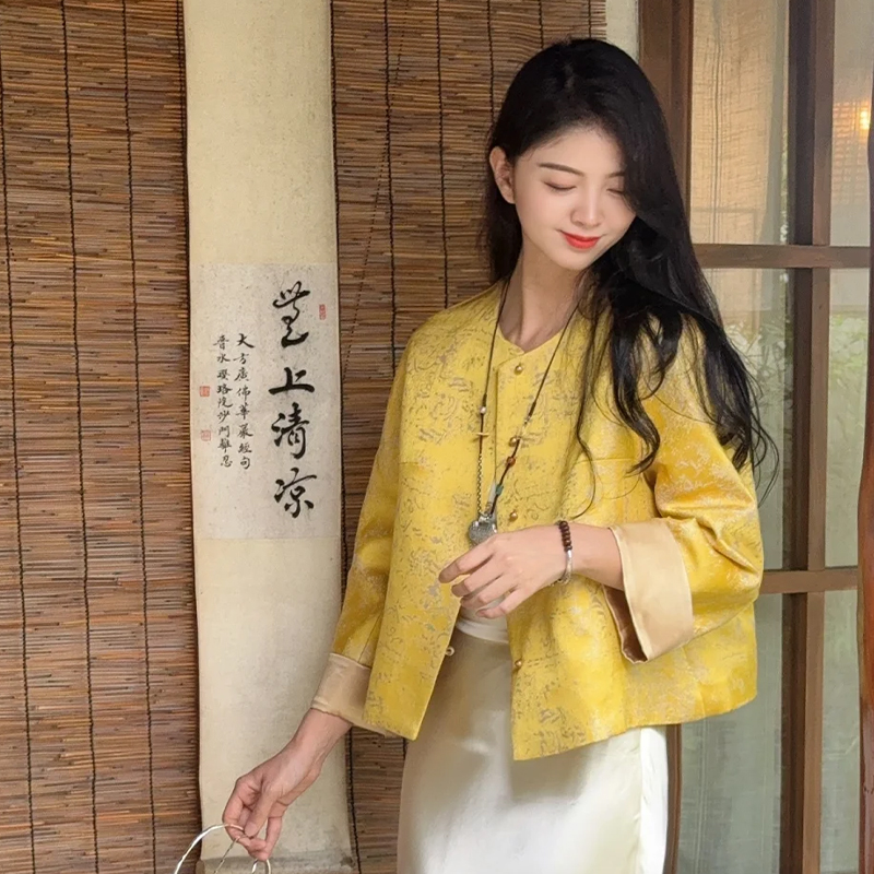 独特超好看新中式提花圆领短外套