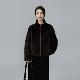 小禾 顶奢天然皮毛一体丰盈丝滑光泽轻暖不臃肿皮草外套 夜明珠