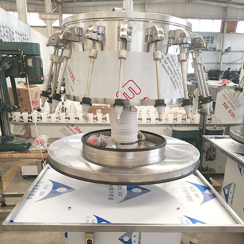 小型万能型液体灌装机 白酒红酒黄酒液体灌装机转盘式灌装设备