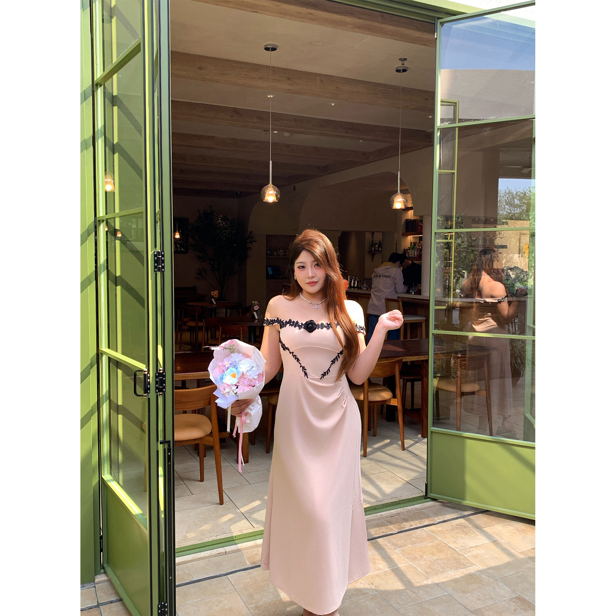 南黑微胖纯欲性感吊带连衣裙女夏大码收腰显瘦胖mm海边度假背心裙