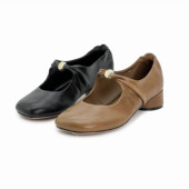 53299 软糯复古斜方头褶皱玛丽珍单鞋 大愿专享 奶芙