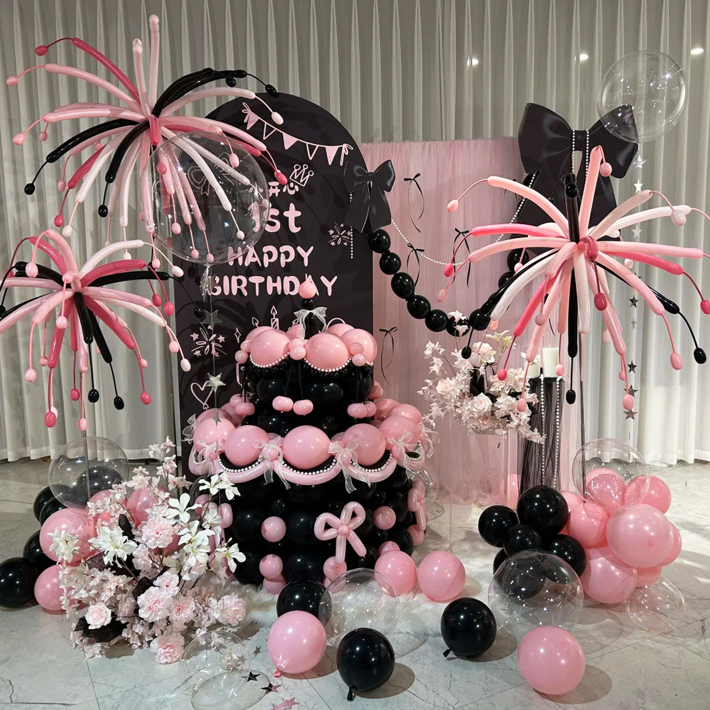 周岁宴女生日场景布置装饰1岁18岁高级感黑粉气球派对背景墙KT板