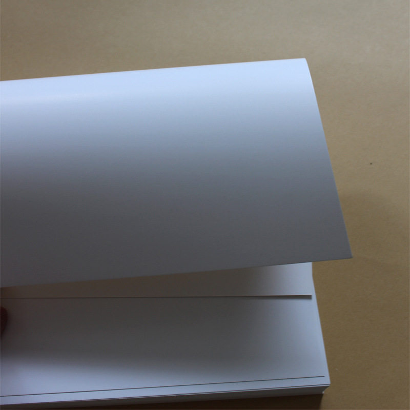 一面光面 一面哑 单4lom开白色卡纸白涂4卡纸 加面厚卡纸a 双面卡