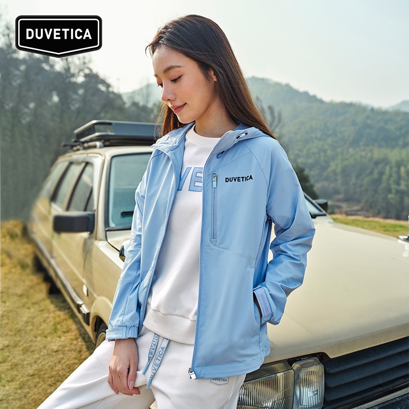 时尚拼接软壳夹克DUVETICA新品