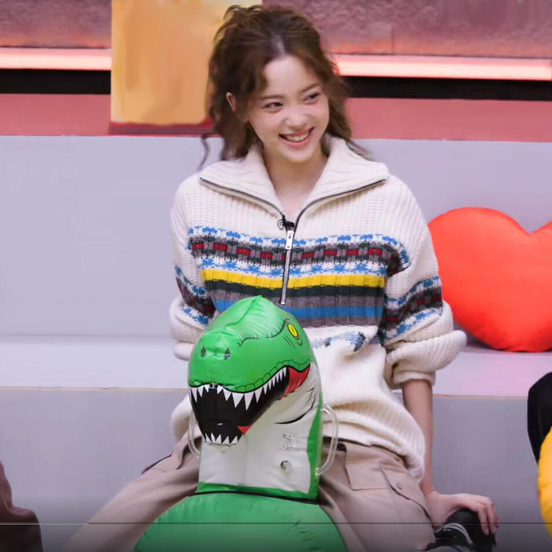 欧阳娜娜半开领毛衣针织衫秋冬