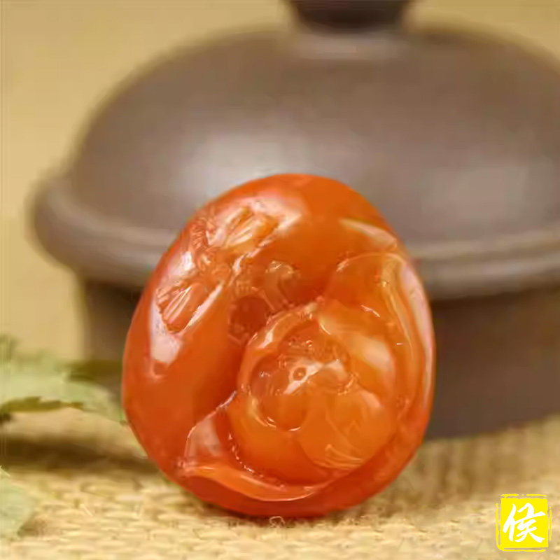 自然云南保山南红玛瑙蜻蜓莲花挂件吊坠收藏亭亭玉立原石雕件礼品