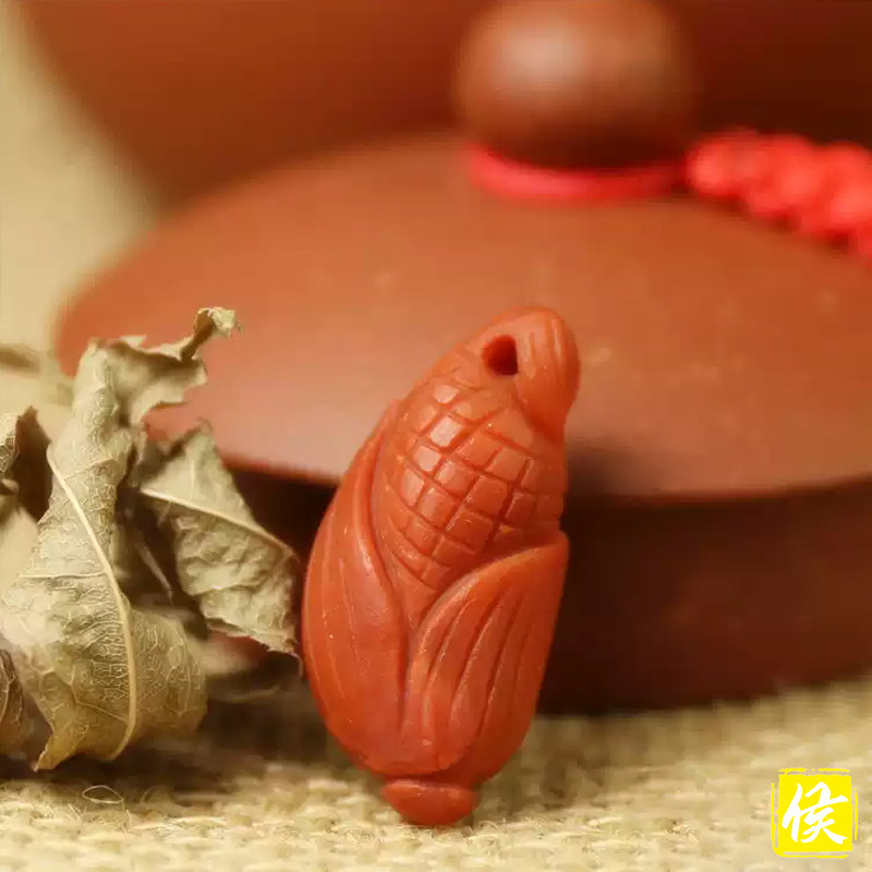 南红玛瑙雕件玉米吊坠自然四川凉山料原石收藏项链手链可爱吊坠