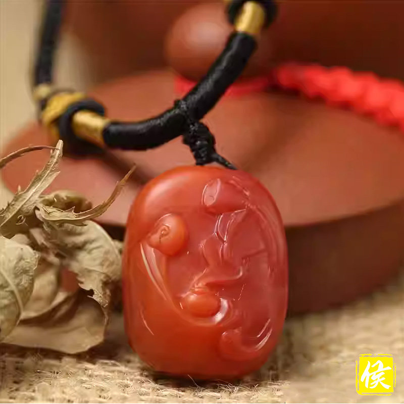 保山南红玛瑙自然原石情侣挂件