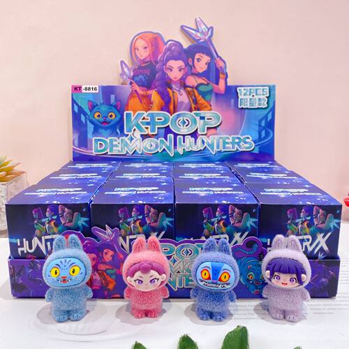 新款K-POP猎魔女团萌粒植绒公仔盲盒可爱桌面手办小摆件闺蜜礼物