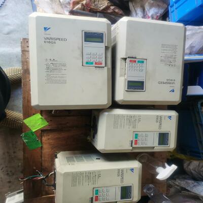 二手拆机4台安川变频器VARISPEED 616G5
