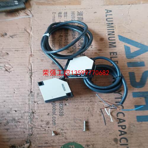 【荣强工控】欧姆龙E3JK-R4M1光电开关传感器