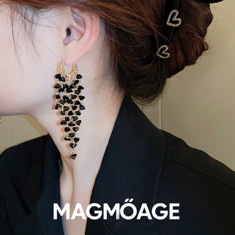 MAGMOAGE黑色水晶流苏几何耳扣