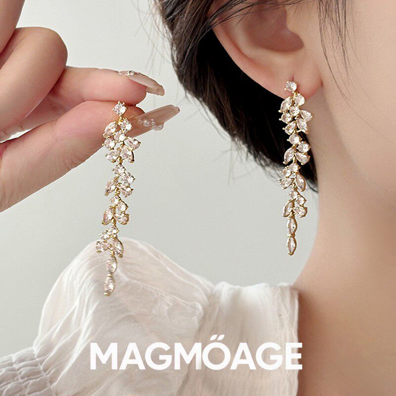 MAGMOAGE柳叶锆石耳环