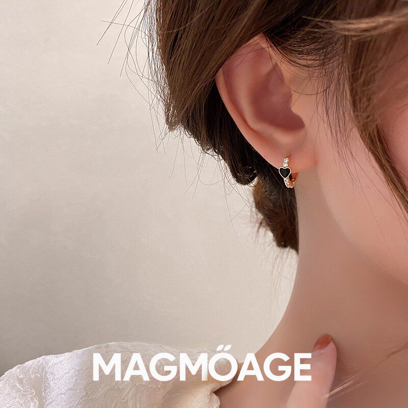 法国【设计师】MAGMOAGE黑色爱心耳环?高级感轻奢小众设计感耳扣