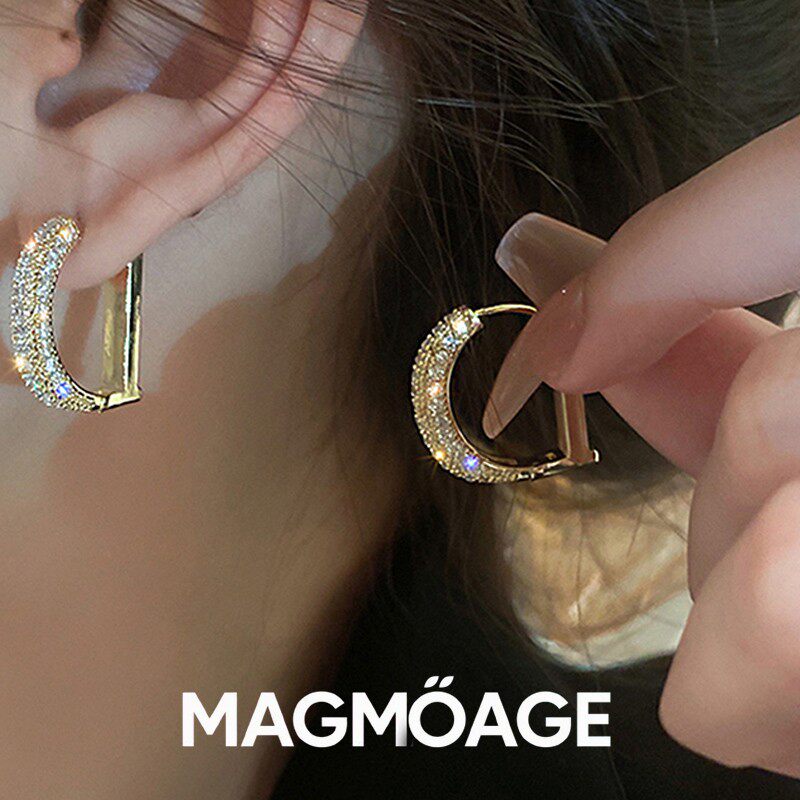 MAGMOAGE金色D字母耳环