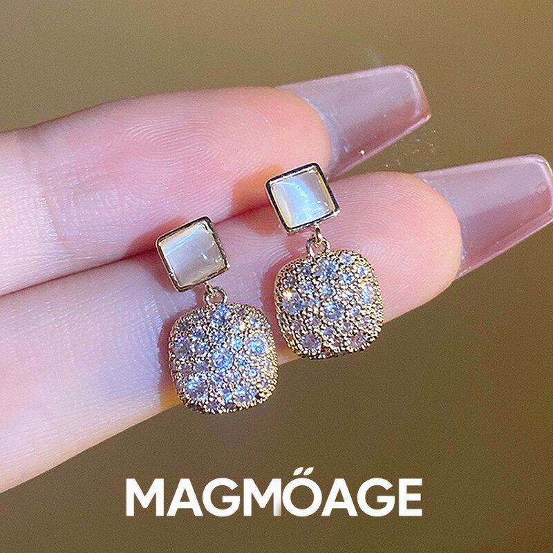 MAGMOAGE碎钻微镶耳环