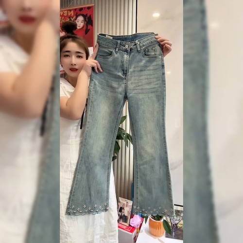 设计感重工刺绣蓝色牛仔裤女