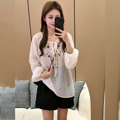 高级感重工刺绣花边衬衣女