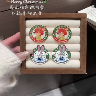 疯狂动物城2周边圣诞纪念朱迪尼克金属徽章不掉色二次元 动漫周边