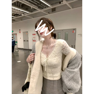 白色蕾丝内搭女春秋纯欲花边v领打底衫春季叠穿皮草内搭上衣t恤春