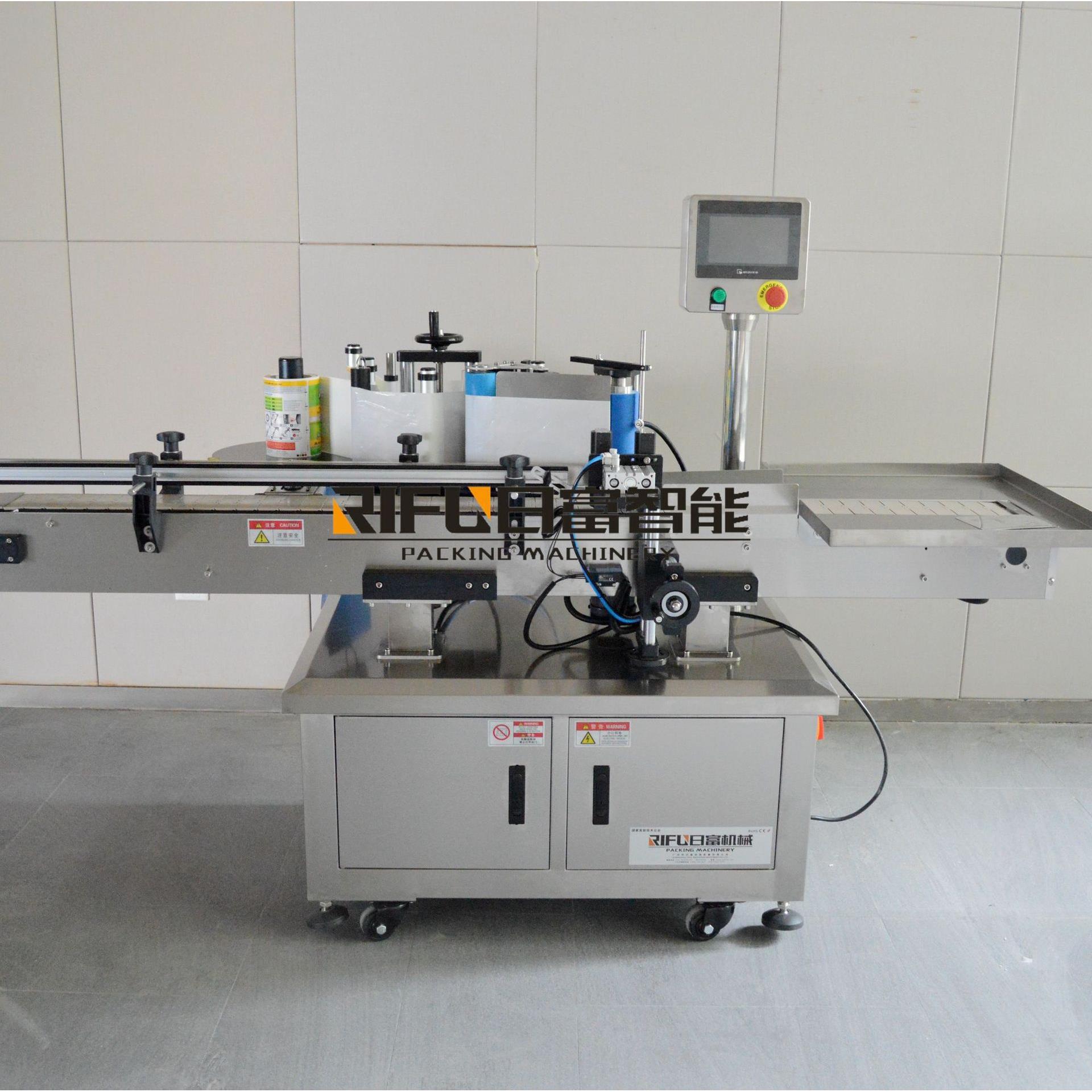 自动圆瓶贴标机 自动贴纸设备 加方瓶收瓶平台