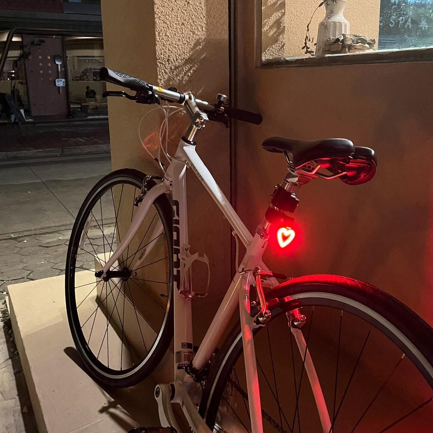 山地自行车爱心尾灯公路