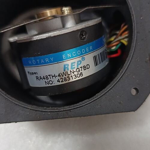 议价瑞普编码器RA48TH-4WLN-G7BD实物拍一个正可维修