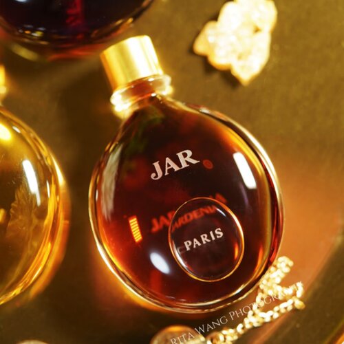 jar香水尔康达闪电箭玫瑰花床
