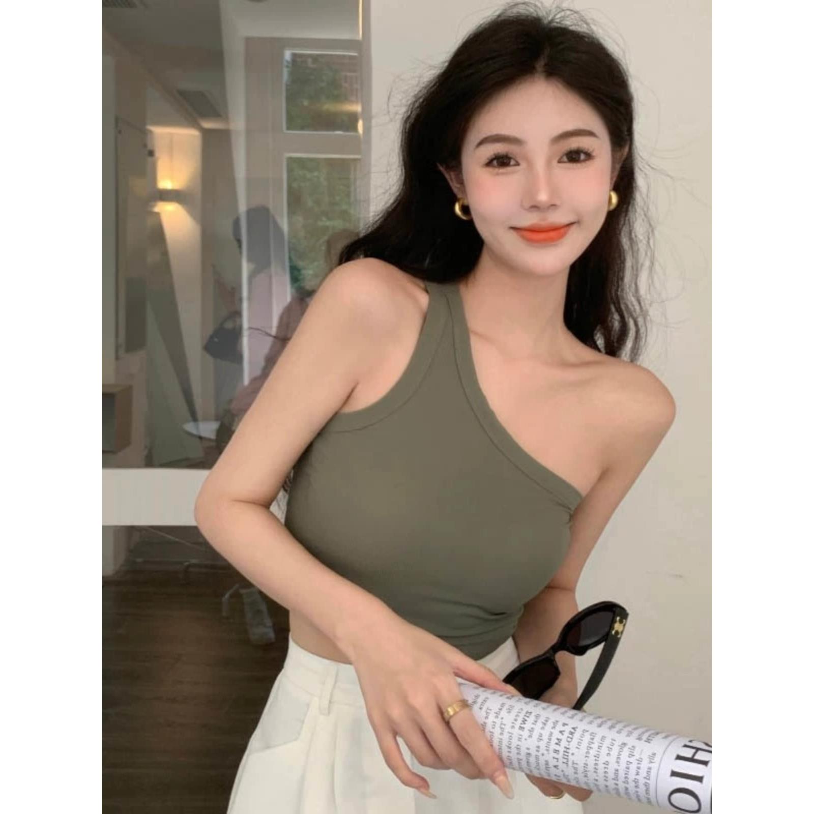 不规则带胸垫斜肩吊带背心女春夏外穿裹胸露脐单肩打底衫短款上衣
